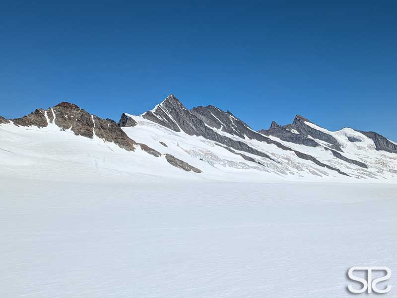 © STƧ walcherhorn, fiescherhörner, grosses grünhorn nordgrat