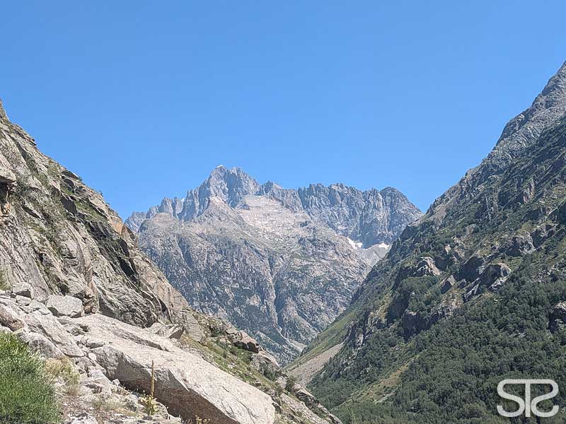 © STƧ barre des écrins
